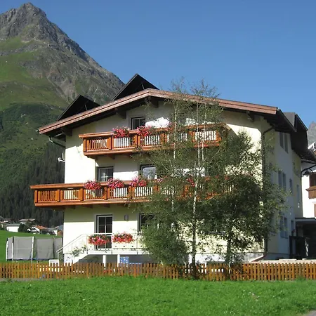 Renate - Silvretta Sommercard Inklusive Апартаменты *